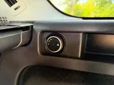 2016 Land Rover Discovery Sport thumbnail 37