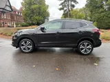 2017 Nissan Qashqai thumbnail 5