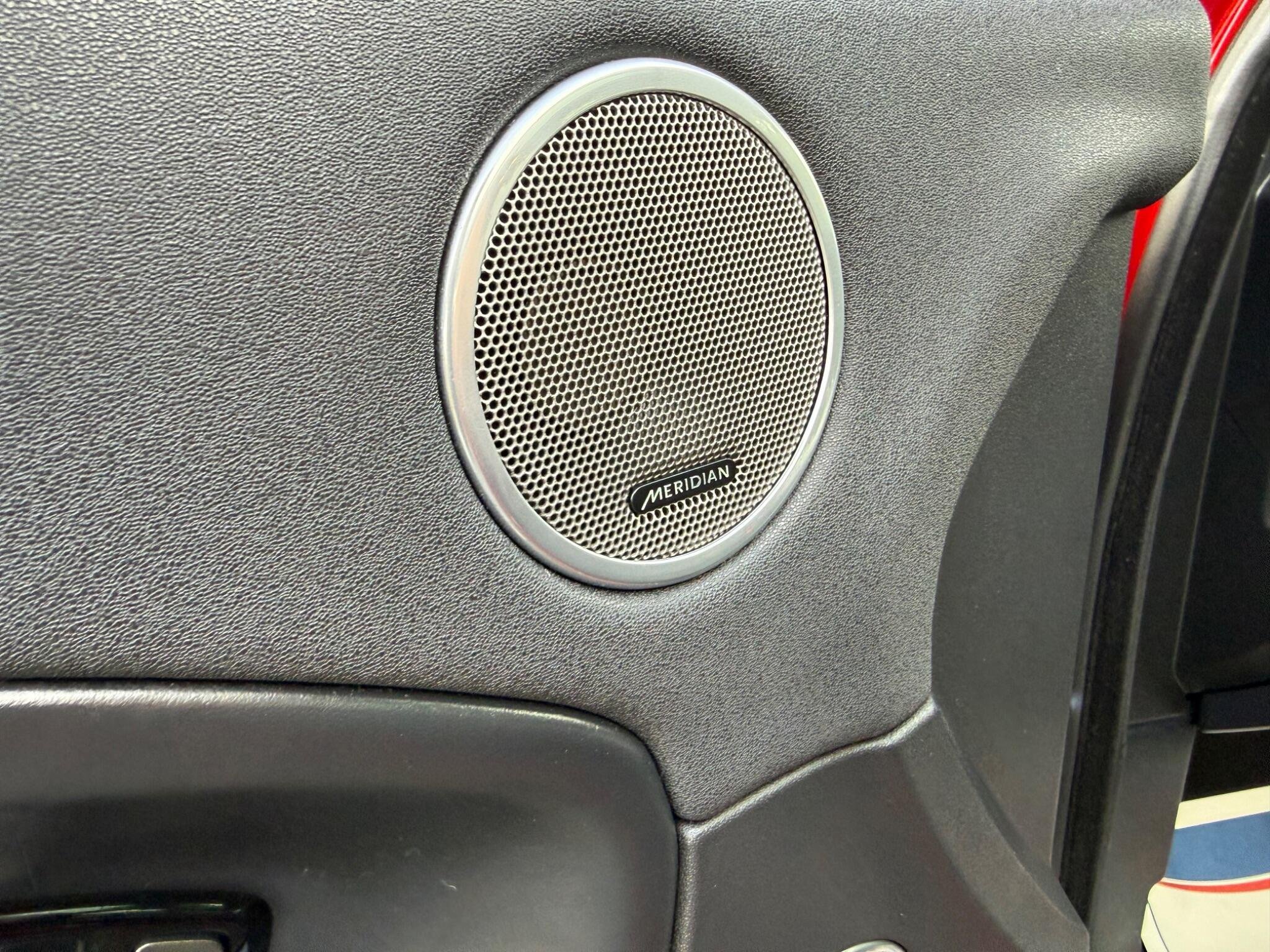 2016 Land Rover Range Rover Evoque thumbnail 28