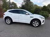 2018 Jaguar E-Pace thumbnail 13