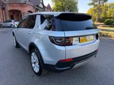 2020 Land Rover Discovery Sport thumbnail 11