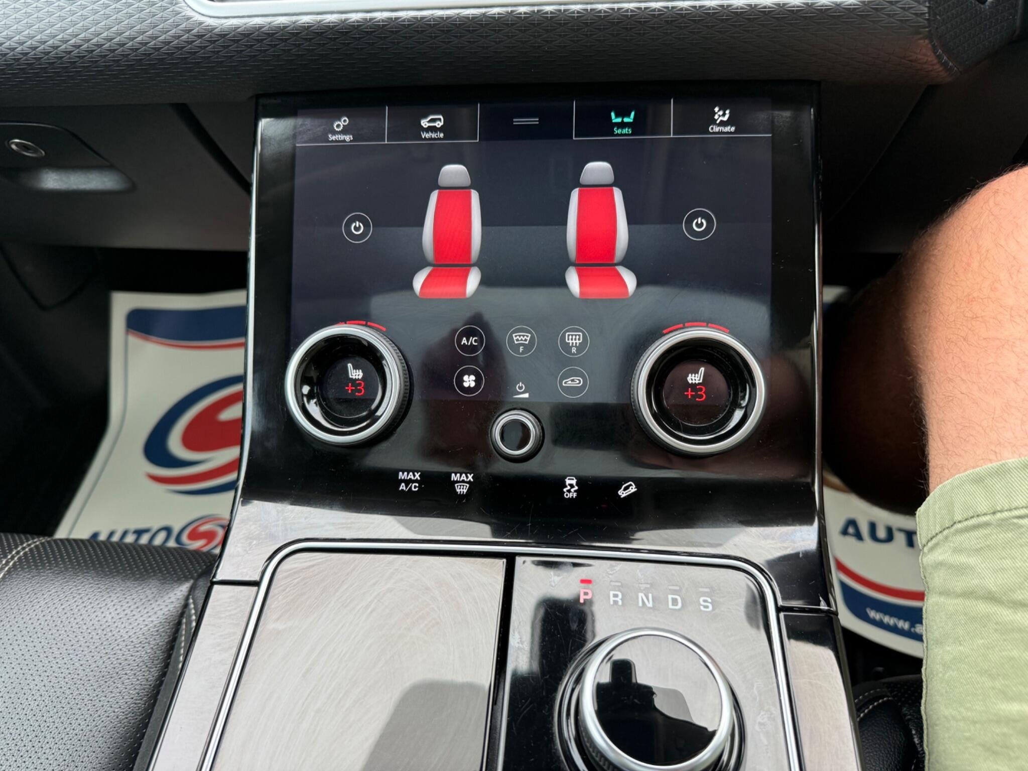 2019 Land Rover Range Rover Velar thumbnail 51