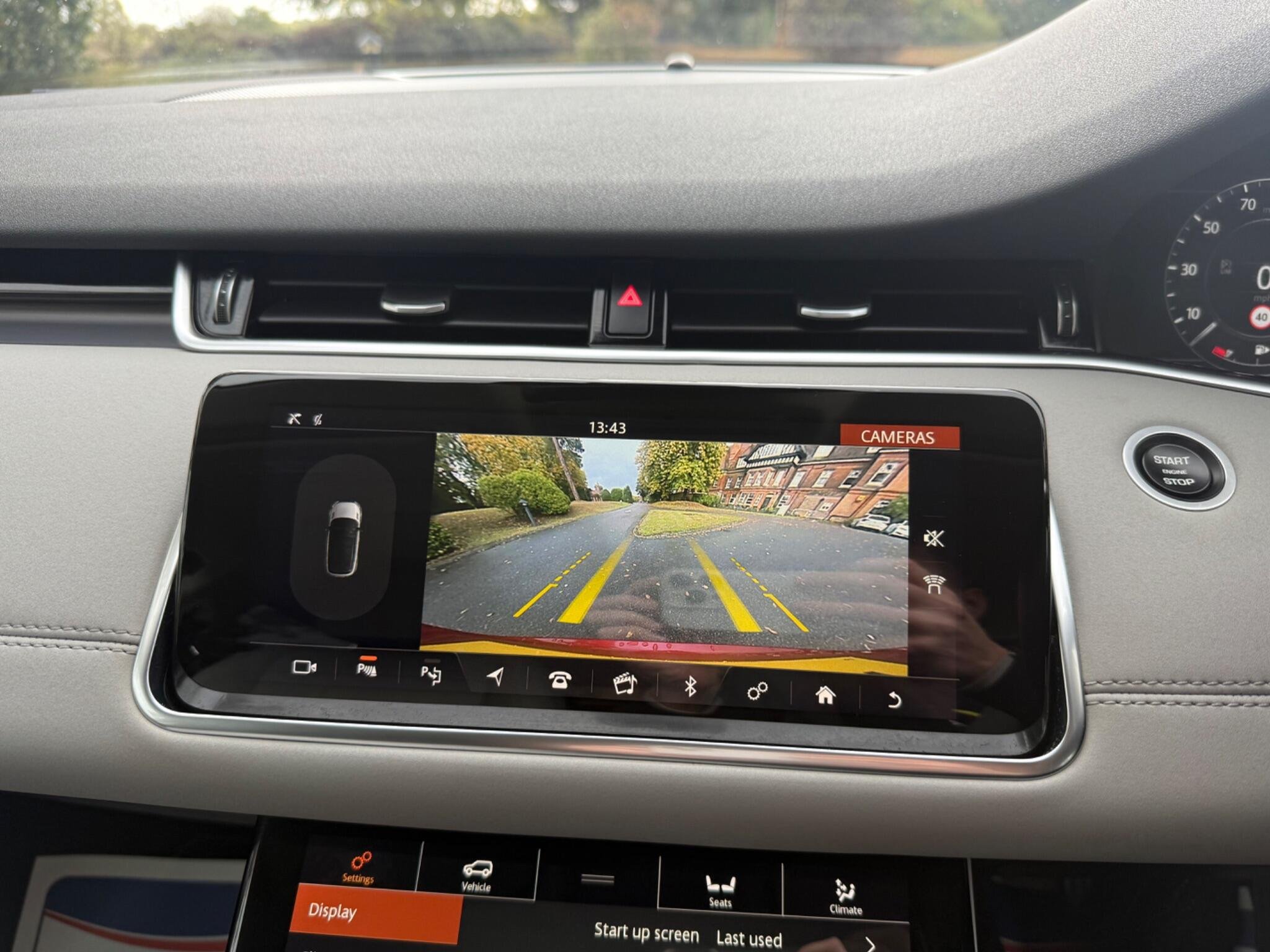 2019 Land Rover Range Rover Evoque thumbnail 69