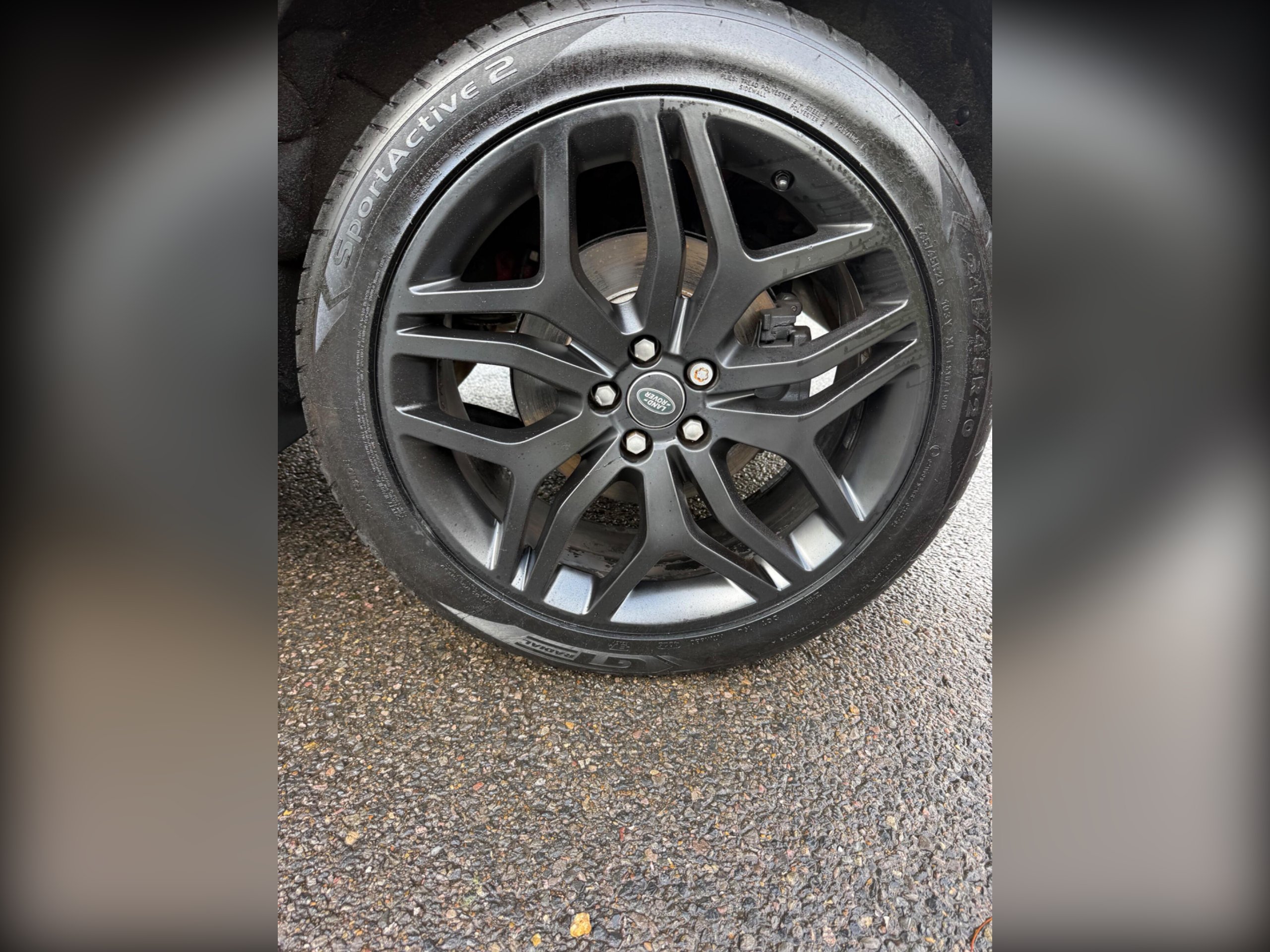 2016 Land Rover Range Rover Evoque thumbnail 24