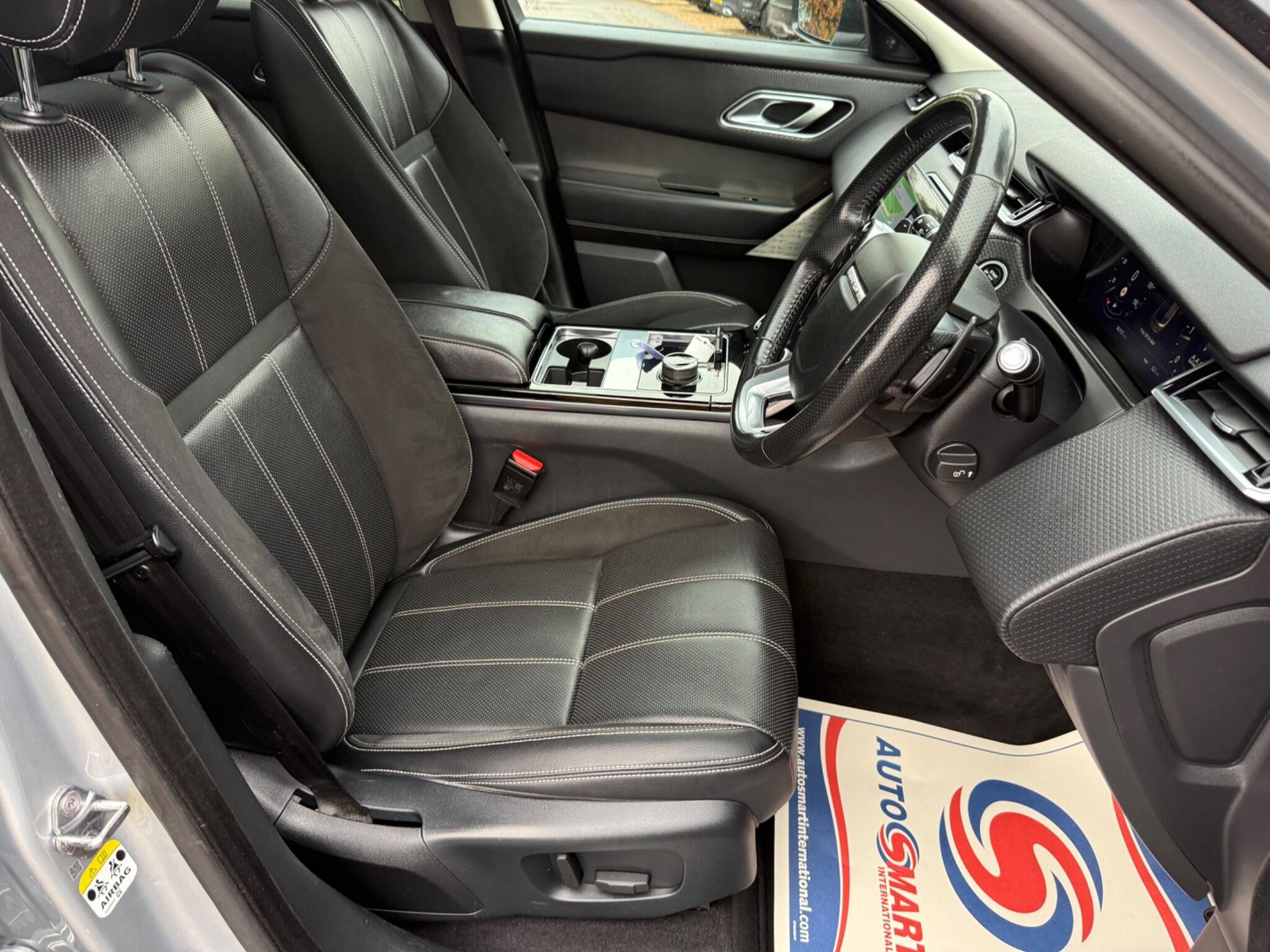 2019 Land Rover Range Rover Velar thumbnail 42