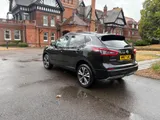 2017 Nissan Qashqai thumbnail 4