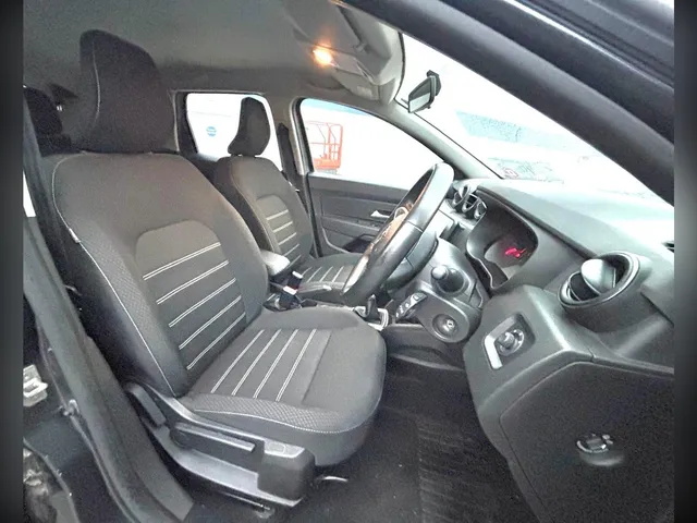 2022 Dacia Duster — photo 4