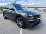 2019 Volkswagen Tiguan thumbnail 6