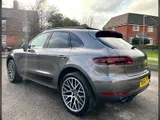 2015 Porsche Macan thumbnail 4