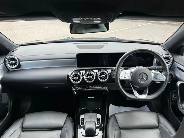 2019 Mercedes-Benz CLA — photo 4