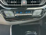 2019 Toyota C-HR thumbnail 43