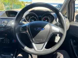 2014 Ford Fiesta thumbnail 31