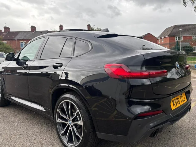 2019 BMW X4 — photo 4
