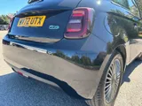 2022 Fiat 500e thumbnail 11