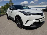 2019 Toyota C-HR thumbnail 4