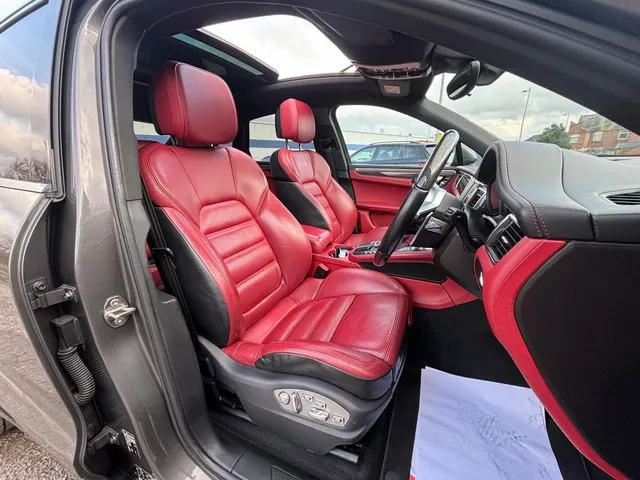 2015 Porsche Macan — photo 3