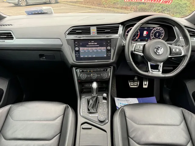 2017 Volkswagen Tiguan — photo 4
