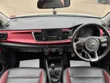 2017 KIA Rio thumbnail 4