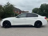 2017 BMW 3 Series thumbnail 2