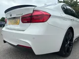 2017 BMW 3 Series thumbnail 51