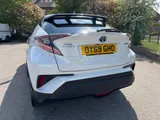 2019 Toyota C-HR thumbnail 8