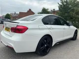 2017 BMW 3 Series thumbnail 10
