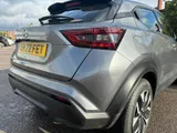 2022 Nissan Juke thumbnail 32