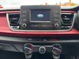 2017 KIA Rio thumbnail 28