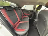 2017 KIA Rio thumbnail 19