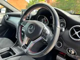 2015 Mercedes-Benz GLA thumbnail 44