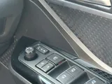 2019 Toyota C-HR thumbnail 19