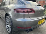 2015 Porsche Macan thumbnail 21