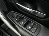 2017 BMW 3 Series thumbnail 22