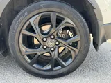 2019 Toyota C-HR thumbnail 25