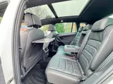 2017 Volkswagen Tiguan thumbnail 42