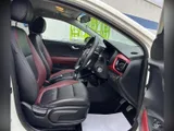 2017 KIA Rio thumbnail 11