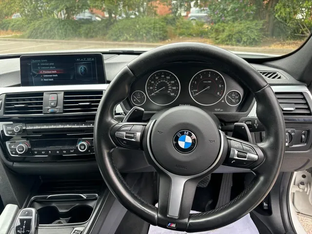 2017 BMW 3 Series — photo 4