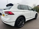 2017 Volkswagen Tiguan thumbnail 56