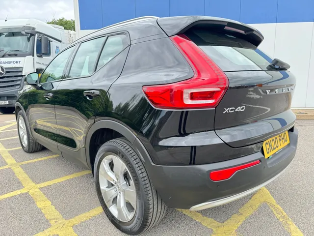 2020 Volvo XC40 — photo 3
