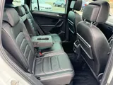 2017 Volkswagen Tiguan thumbnail 38