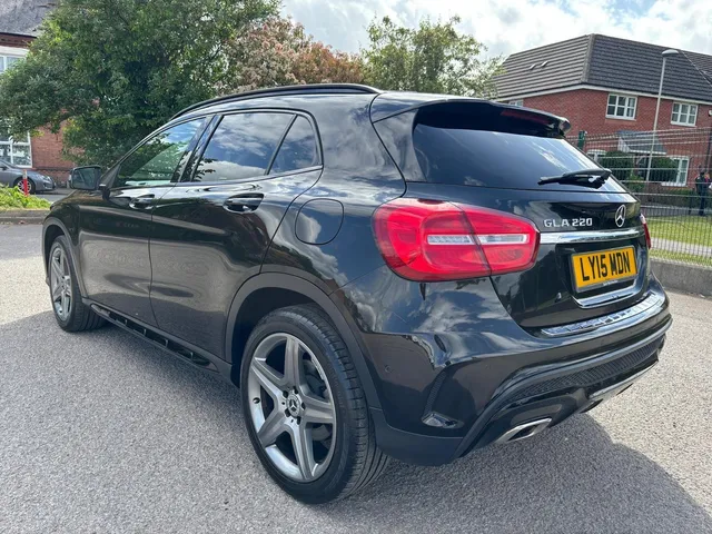 2015 Mercedes-Benz GLA — photo 3