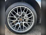 2015 Porsche Macan thumbnail 31