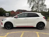 2017 KIA Rio thumbnail 2
