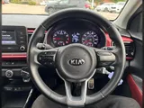 2017 KIA Rio thumbnail 33