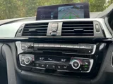 2017 BMW 3 Series thumbnail 36