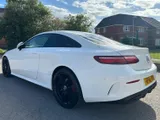 2018 Mercedes-Benz E-Class thumbnail 3