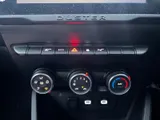 2022 Dacia Duster thumbnail 14