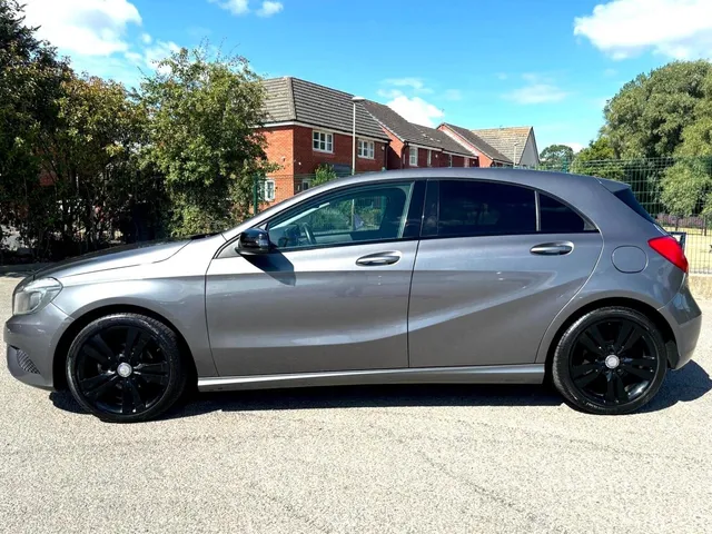 2014 Mercedes-Benz A-Class — photo 2