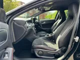 2015 Mercedes-Benz GLA thumbnail 36