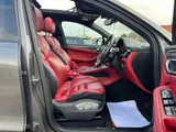 2015 Porsche Macan thumbnail 9